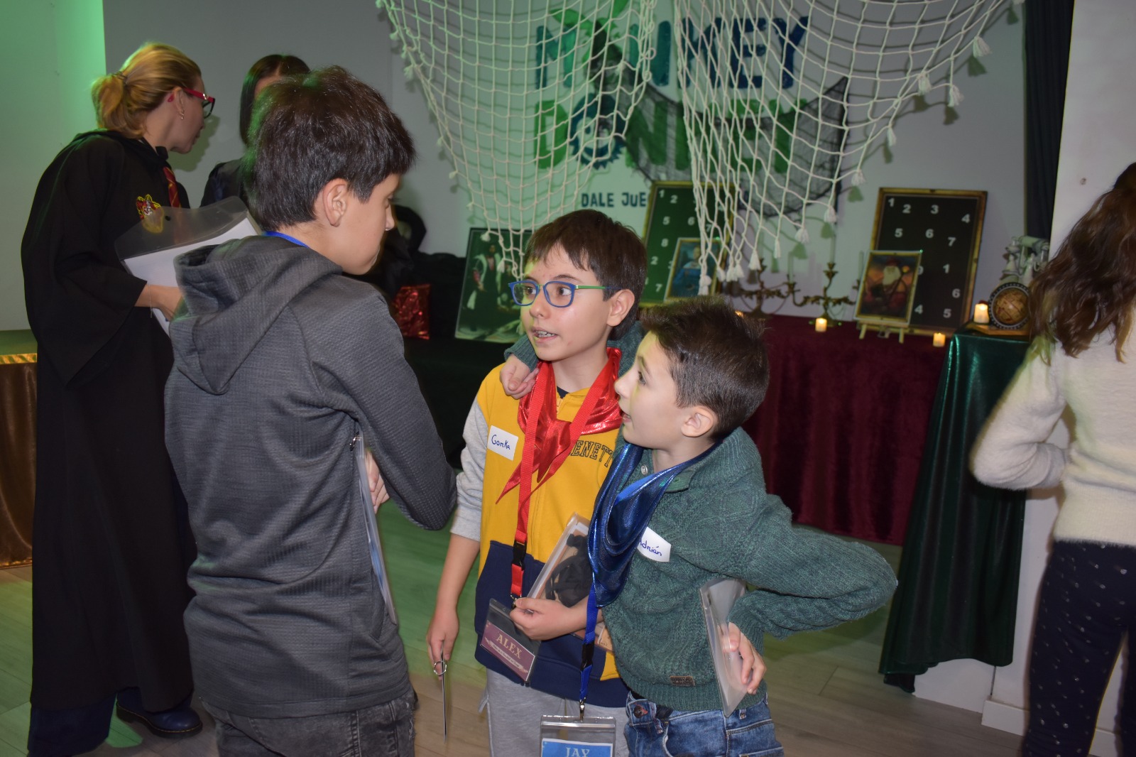 Cluedo Misterio en la Academia de Magia